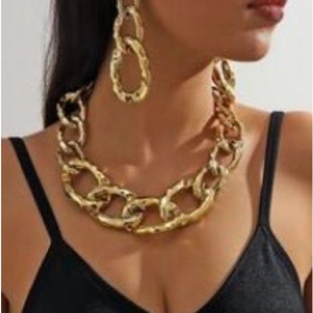Gold and White Mixed-Metal Fashion Necklace Bundle - Picture 3 of 9